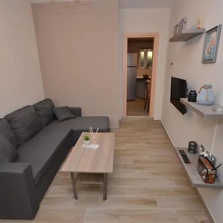 Moutros Cozy Feriehus Sokrákion