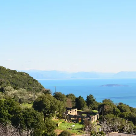 Feriehus Moutros Cozy