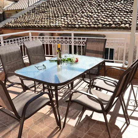 Moutros Cozy Feriehus Sokrákion