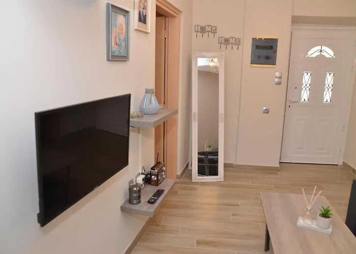 Moutros Cozy * Sokrákion